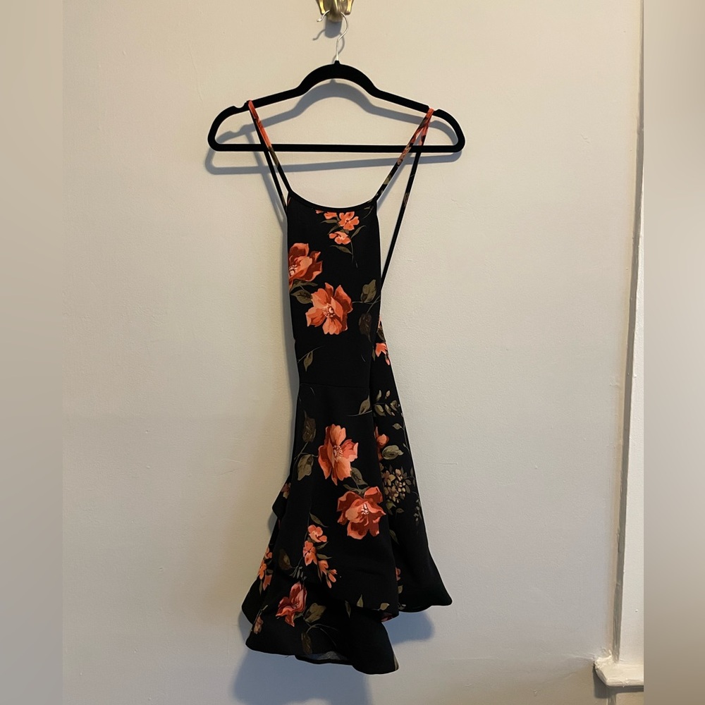 Q USA Floral Mini Dress with Flare Hem | Size Large
